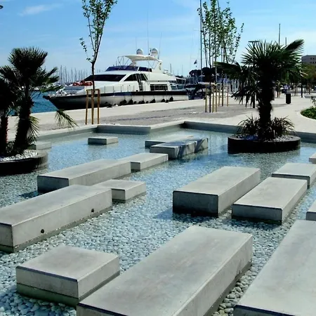 Impeccable 1-bed In Center Of Apartament Split