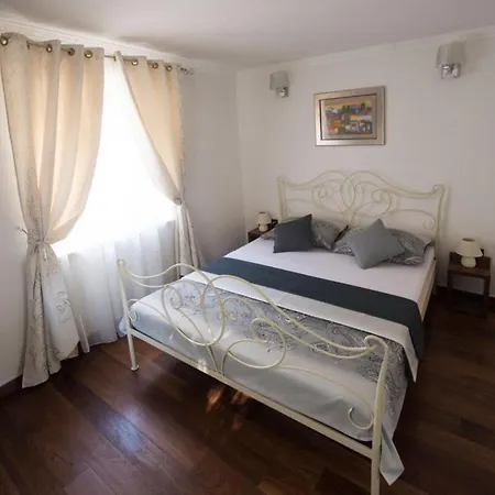 公寓 Impeccable 1-bed In Center Of